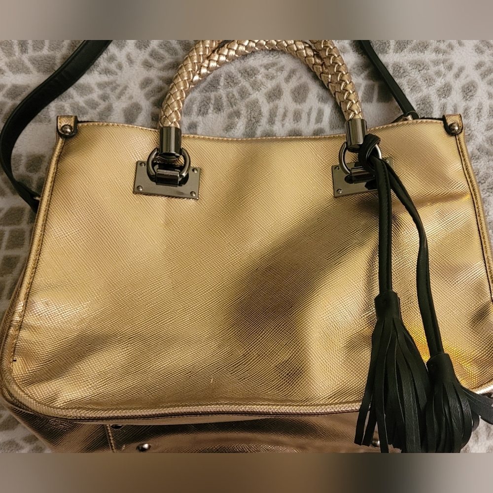 Lovely Gianni Bini Gold Metallic Pleather Satchel
